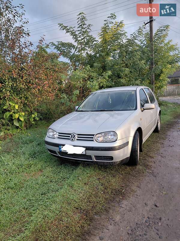 Хетчбек Volkswagen Golf 1998 в Ободівці