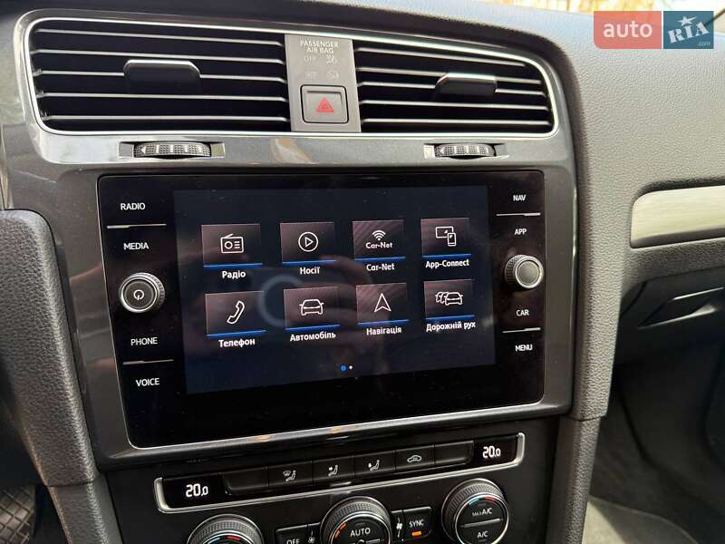 Універсал Volkswagen Golf 2019 в Києві