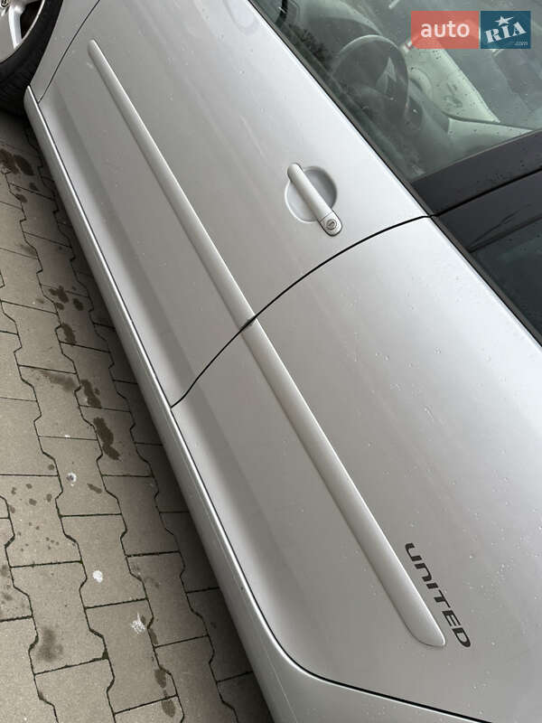 Хэтчбек Volkswagen Golf 2008 в Белой Церкви