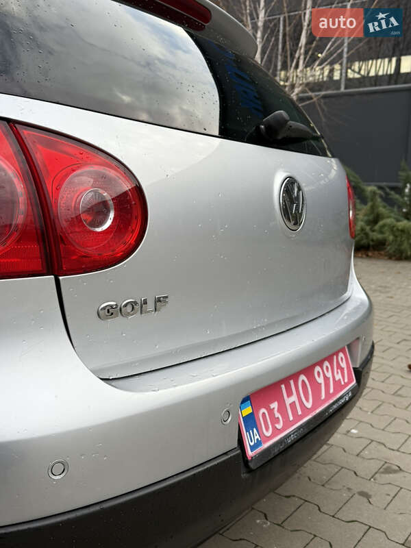 Хэтчбек Volkswagen Golf 2008 в Белой Церкви