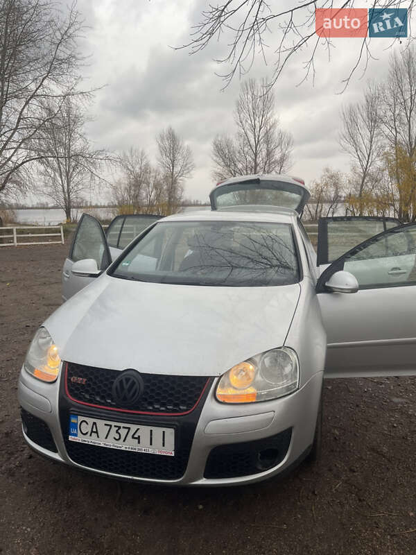 Volkswagen Golf 2005 Volkswagen Golf 2005