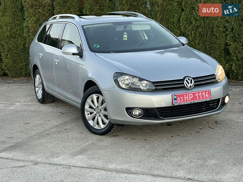Універсал Volkswagen Golf 2011 в Сарнах