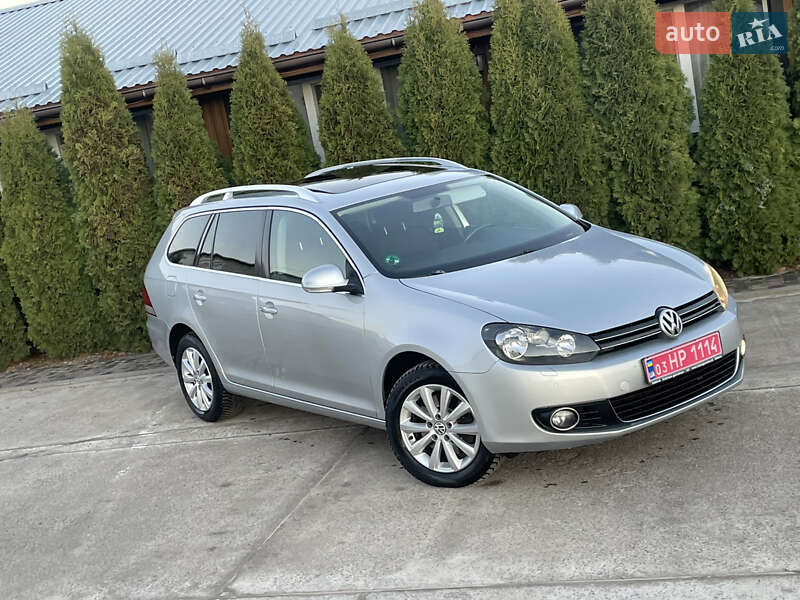 Універсал Volkswagen Golf 2011 в Сарнах