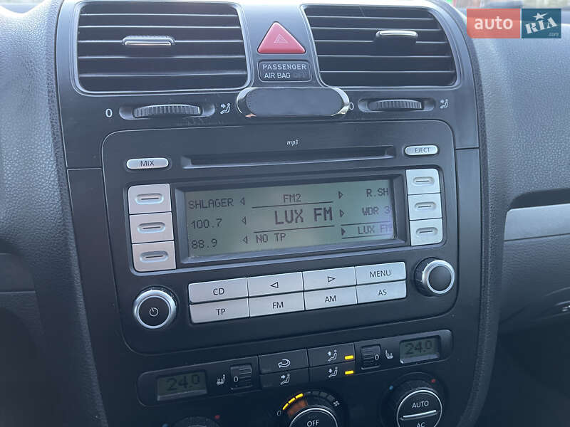 Універсал Volkswagen Golf 2007 в Житомирі