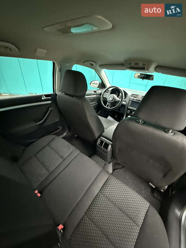 Универсал Volkswagen Golf 2011 в Белой Церкви