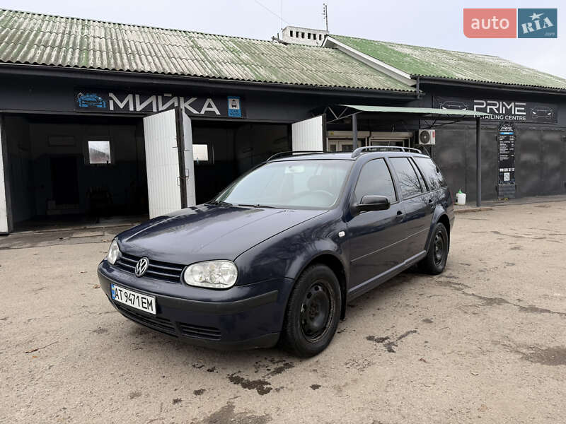 Volkswagen Golf 2004