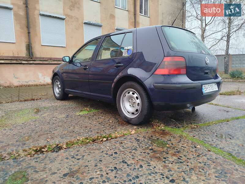 Хэтчбек Volkswagen Golf 1998 в Одессе