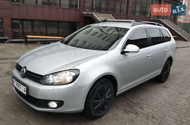 Універсал Volkswagen Golf 2010 в Городенці