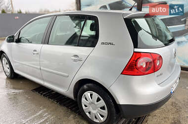 Хетчбек Volkswagen Golf 2006 в Тернополі
