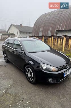 Универсал Volkswagen Golf 2010 в Литине