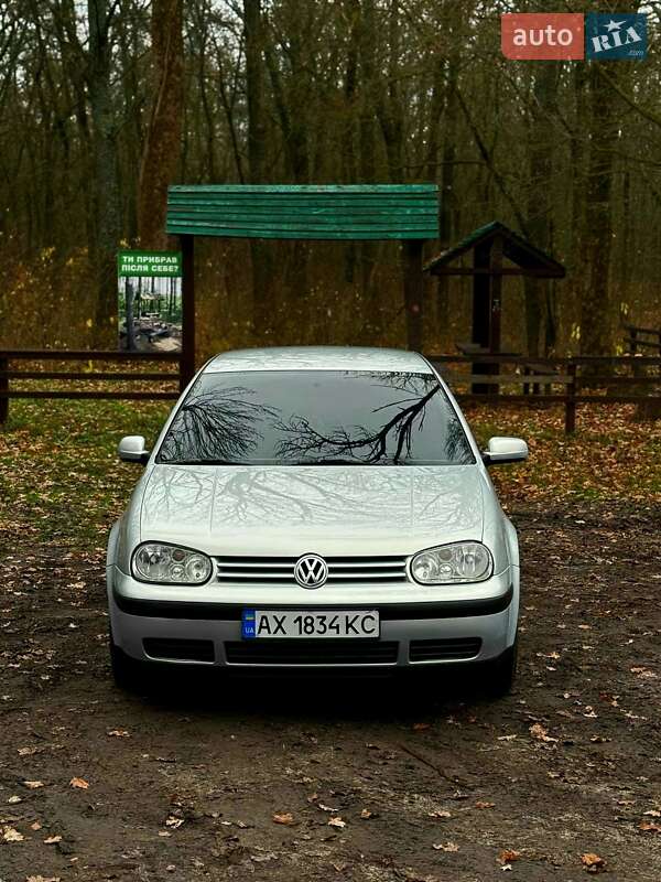 Volkswagen Golf 1998