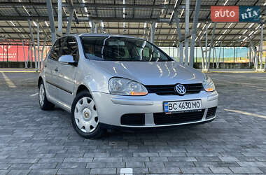 Хэтчбек Volkswagen Golf 2004 в Львове