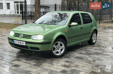 Хэтчбек Volkswagen Golf 1998 в Ахтырке