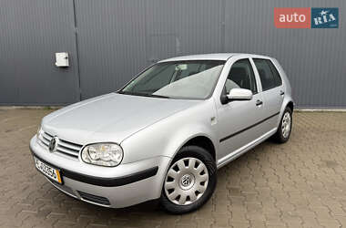 Хэтчбек Volkswagen Golf 2002 в Белой Церкви