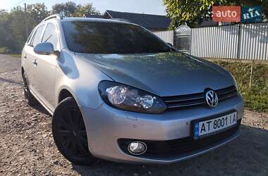 Универсал Volkswagen Golf 2010 в Городенке