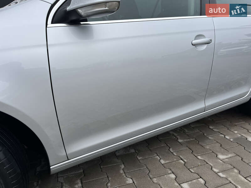 Универсал Volkswagen Golf 2011 в Черновцах