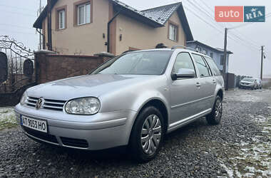 Универсал Volkswagen Golf 2003 в Черновцах