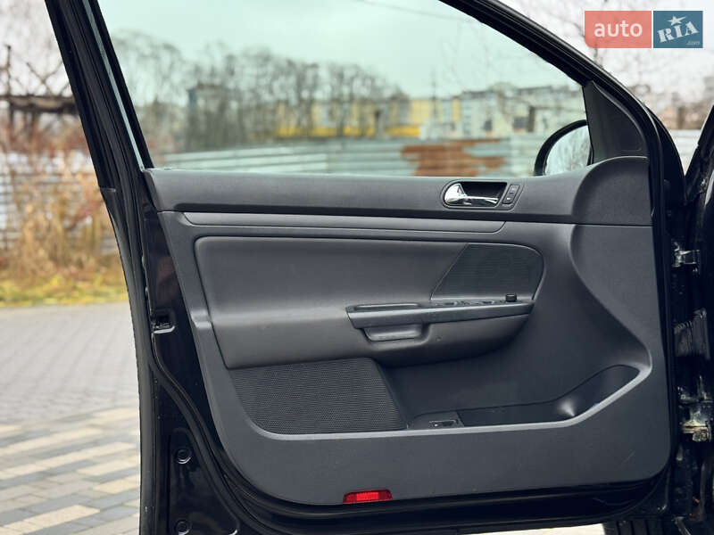 Хэтчбек Volkswagen Golf 2005 в Хмельницком фото 32 Хэтчбек Volkswagen Golf 2005 в Хмельницком