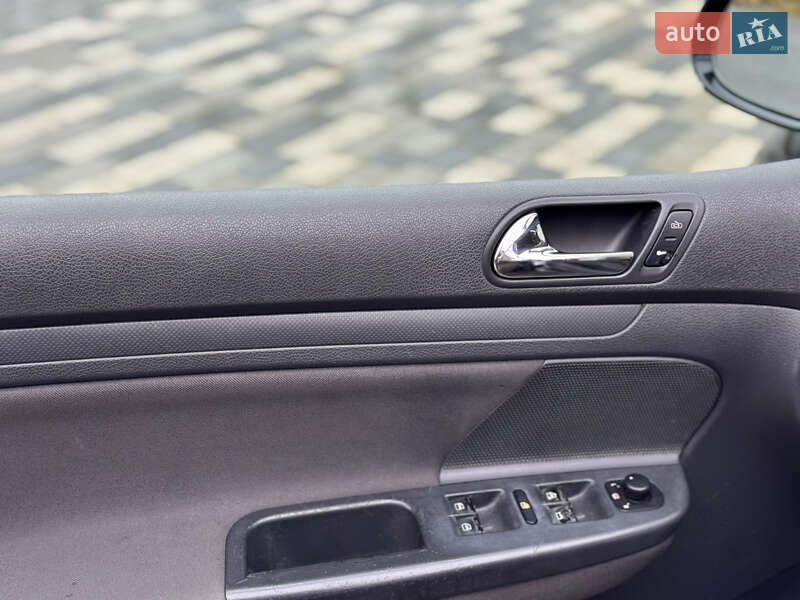Хэтчбек Volkswagen Golf 2005 в Хмельницком фото 33 Хэтчбек Volkswagen Golf 2005 в Хмельницком