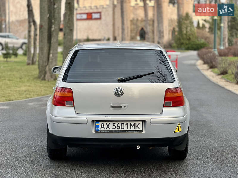 Хэтчбек Volkswagen Golf 1998 в Харькове