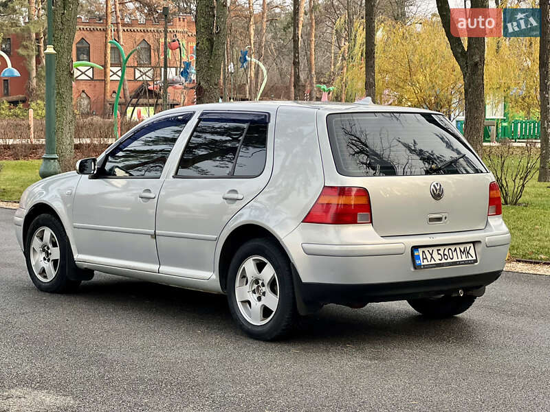 Хэтчбек Volkswagen Golf 1998 в Харькове