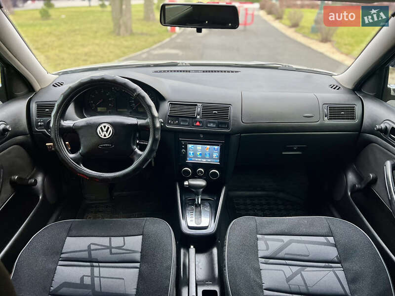 Хэтчбек Volkswagen Golf 1998 в Харькове