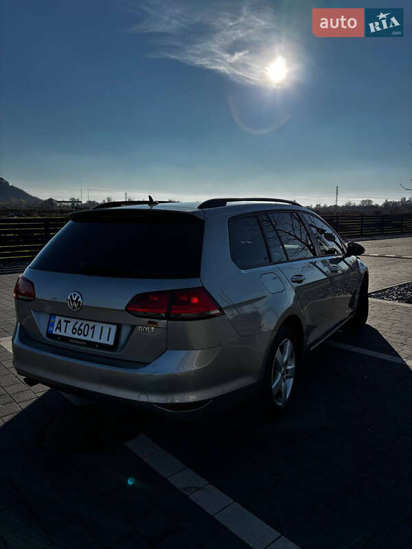 Универсал Volkswagen Golf 2014 в Мукачево