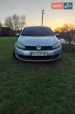 Хэтчбек Volkswagen Golf 2009 в Сахновщине