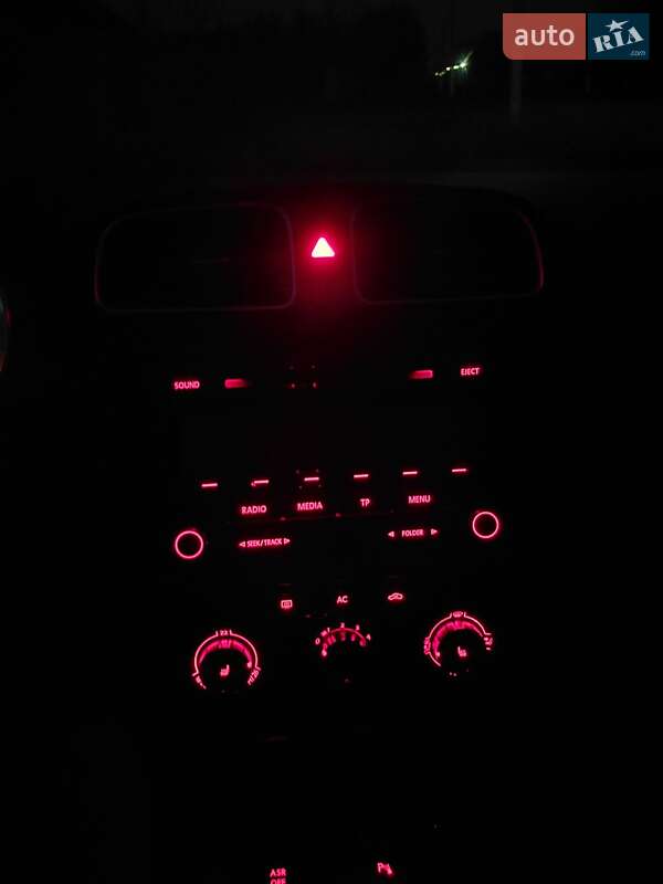 Хэтчбек Volkswagen Golf 2009 в Сахновщине