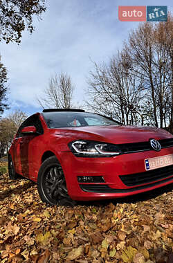 Хэтчбек Volkswagen Golf 2016 в Хмельницком