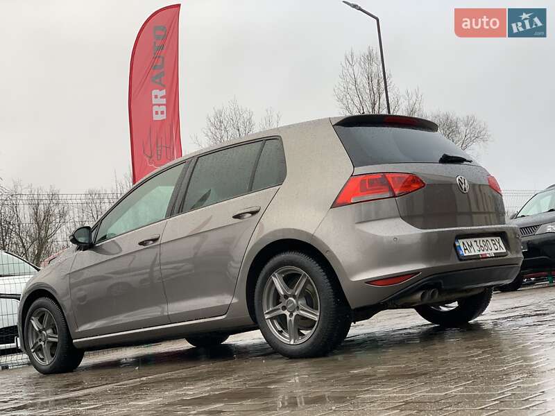 Хэтчбек Volkswagen Golf 2013 в Бердичеве