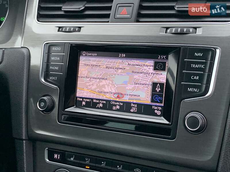 Хэтчбек Volkswagen Golf 2013 в Бердичеве