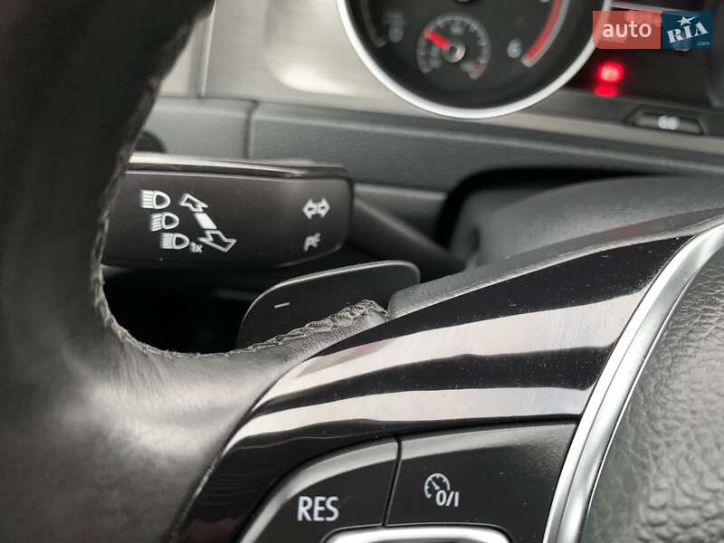 Хэтчбек Volkswagen Golf 2013 в Бердичеве