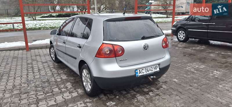Хэтчбек Volkswagen Golf 2005 в Луцке фото 4 Хэтчбек Volkswagen Golf 2005 в Луцке