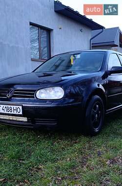 Хэтчбек Volkswagen Golf 2000 в Коломые