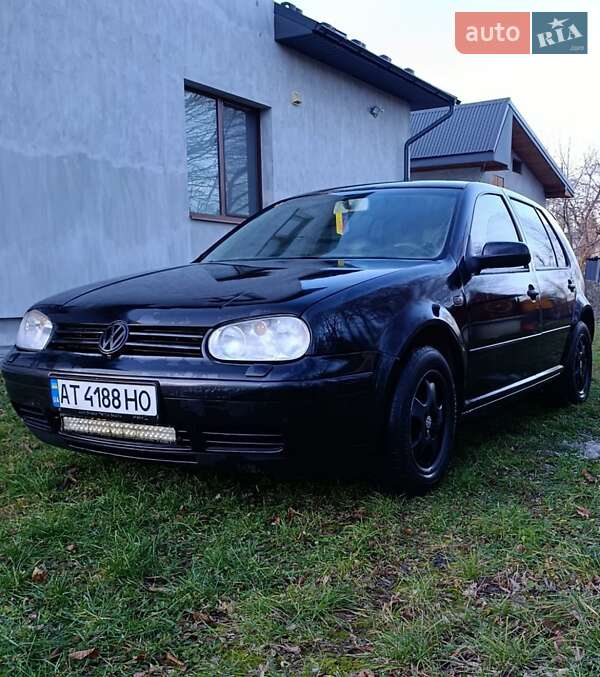Volkswagen Golf 2000