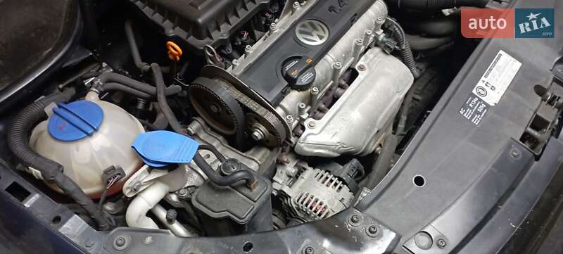 Хетчбек Volkswagen Golf 2009 в Чернігові