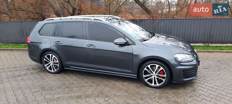 Универсал Volkswagen Golf 2016 в Буче