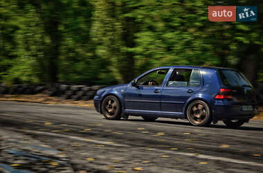 Хэтчбек Volkswagen Golf 1999 в Киеве