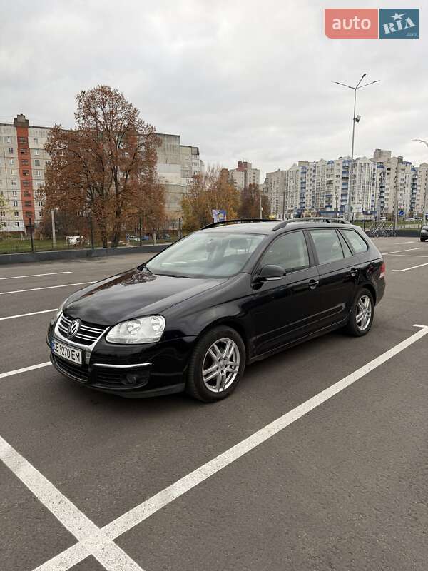 Универсал Volkswagen Golf 2008 в Чернигове