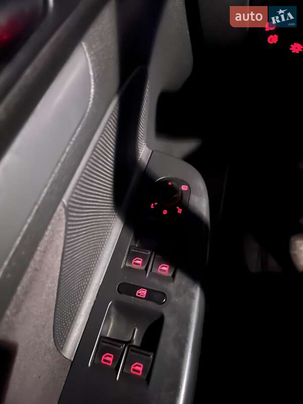 Универсал Volkswagen Golf 2008 в Чернигове