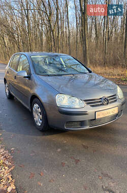 Хэтчбек Volkswagen Golf 2005 в Харькове