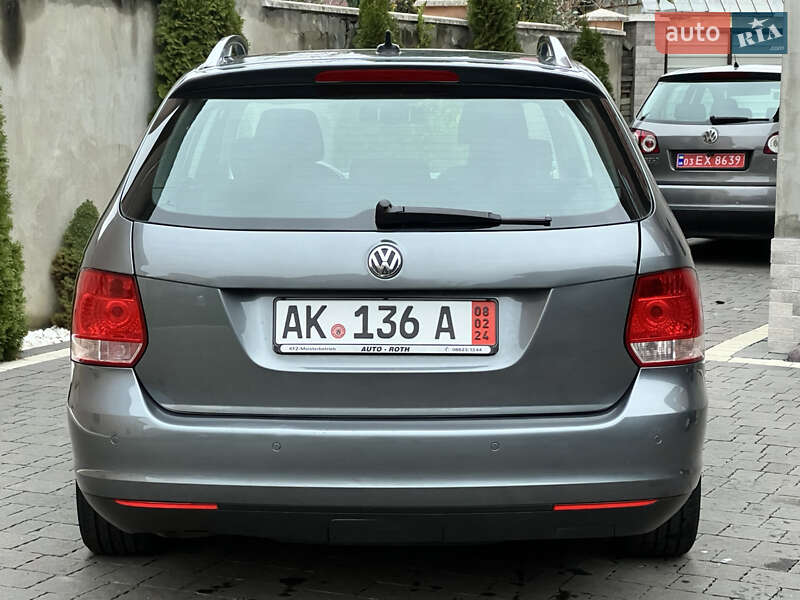 Универсал Volkswagen Golf 2009 в Мукачево