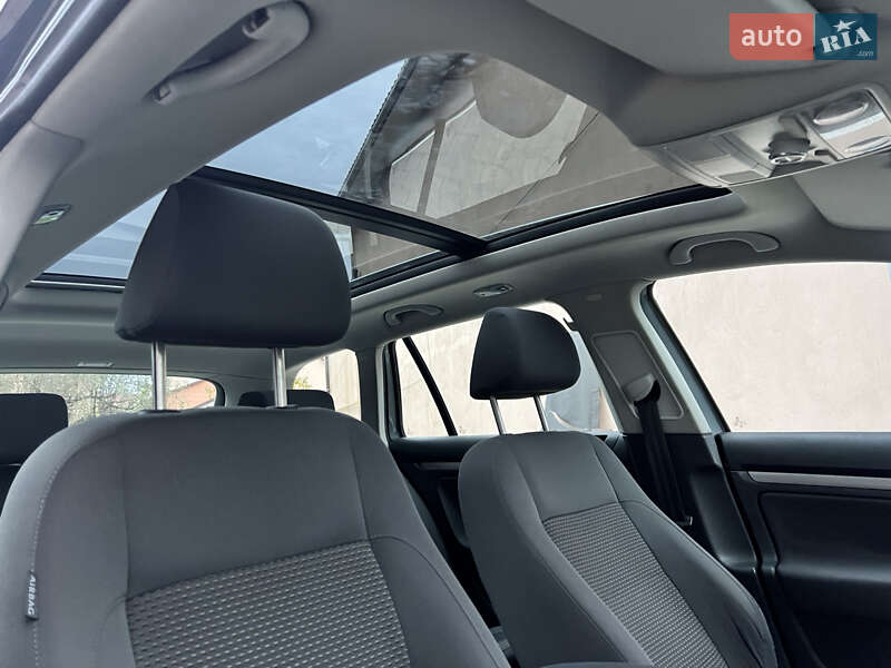 Универсал Volkswagen Golf 2009 в Мукачево