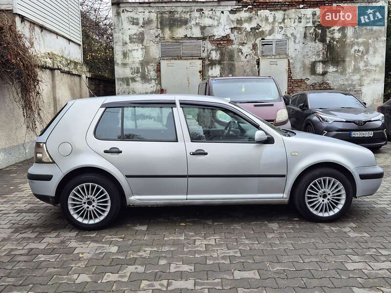 Хэтчбек Volkswagen Golf 2000 в Одессе фото 6 Хэтчбек Volkswagen Golf 2000 в Одессе