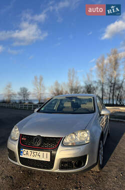 Хэтчбек Volkswagen Golf 2005 в Черкассах