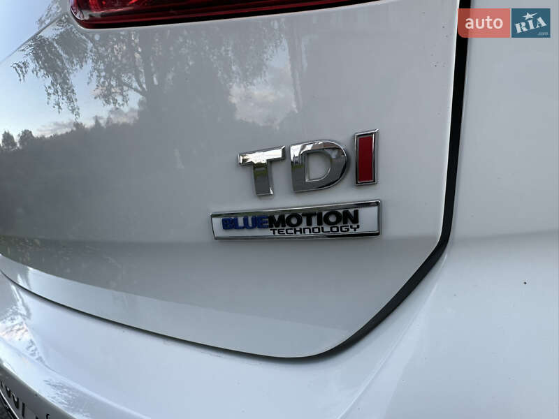 Хэтчбек Volkswagen Golf 2015 в Хмельницком