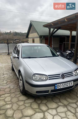 Хетчбек Volkswagen Golf 2003 в Тернополі
