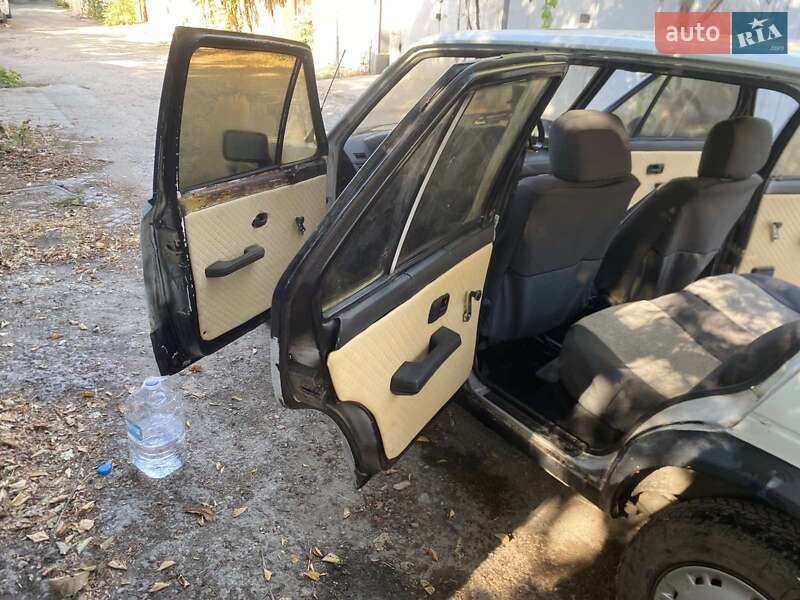 Хэтчбек Volkswagen Golf 1982 в Одессе