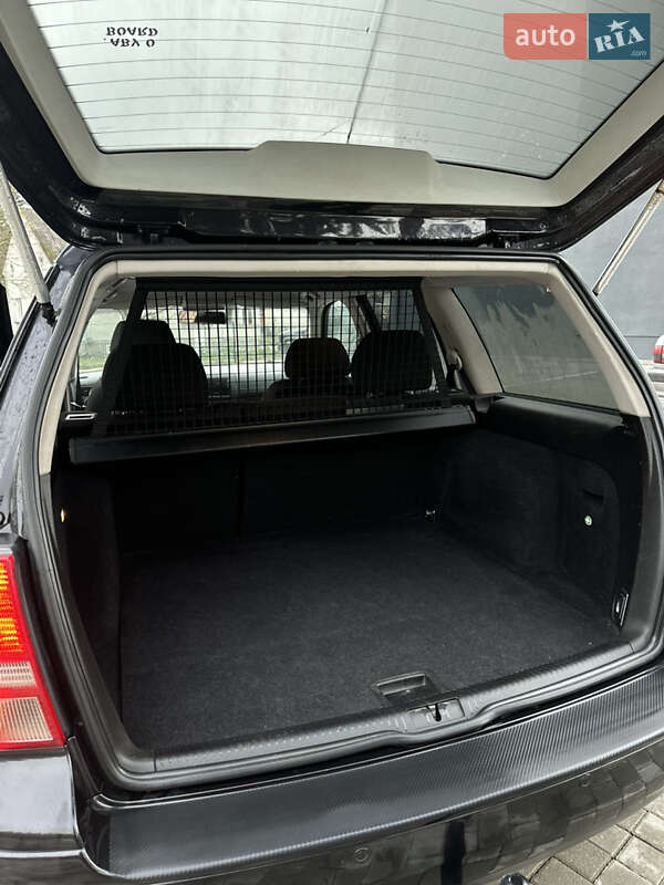 Универсал Volkswagen Golf 2003 в Кременце